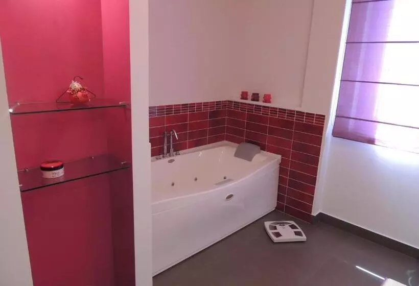 تختخواب و صبحانه Ross House