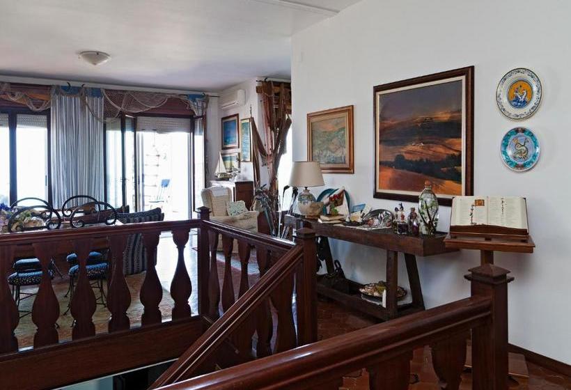 Aamiaismajoitus (B&B) Villa L Assolata