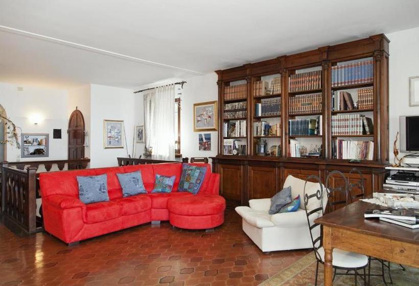 Aamiaismajoitus (B&B) Villa L Assolata