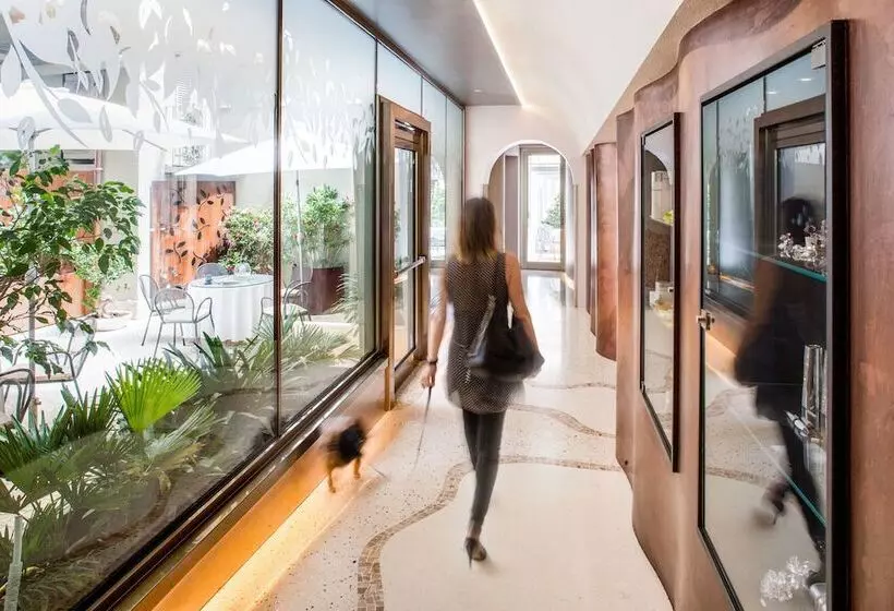 هتل Dei Fiori Restaurant  Meeting & Spa