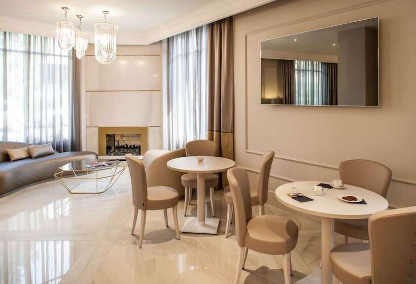 Отель Dei Fiori Restaurant Meeting & Spa