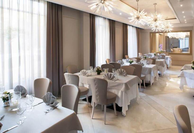 Отель Dei Fiori Restaurant Meeting & Spa