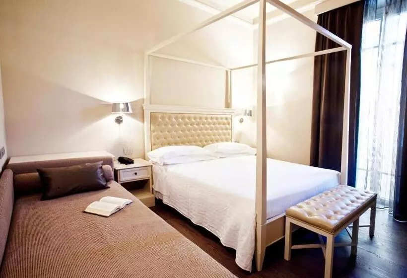 هتل Dei Fiori Restaurant  Meeting & Spa