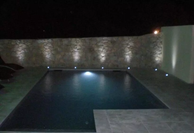 Hotelli Hôtel L'alivu