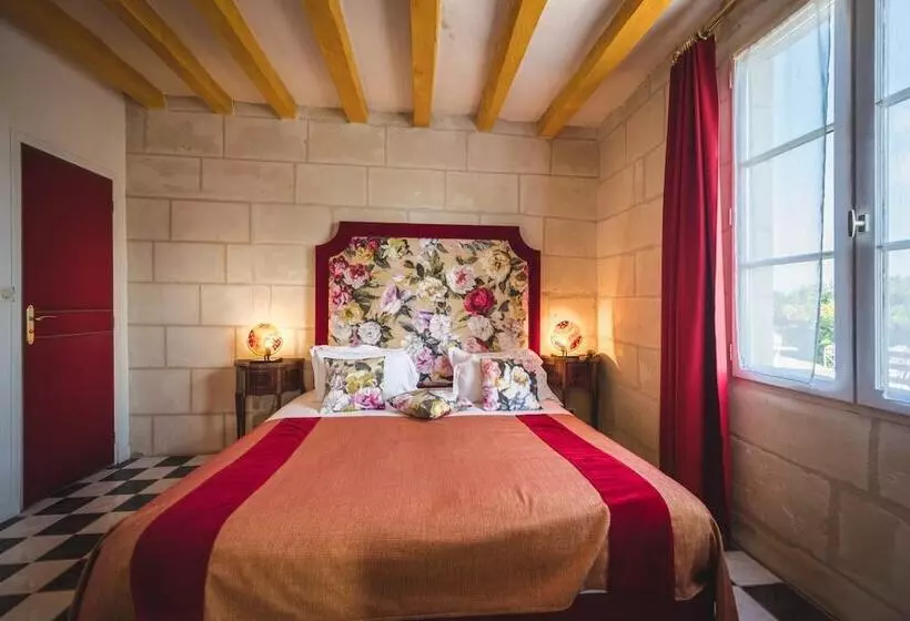 Hotelli Logis Demeure De La Vignole