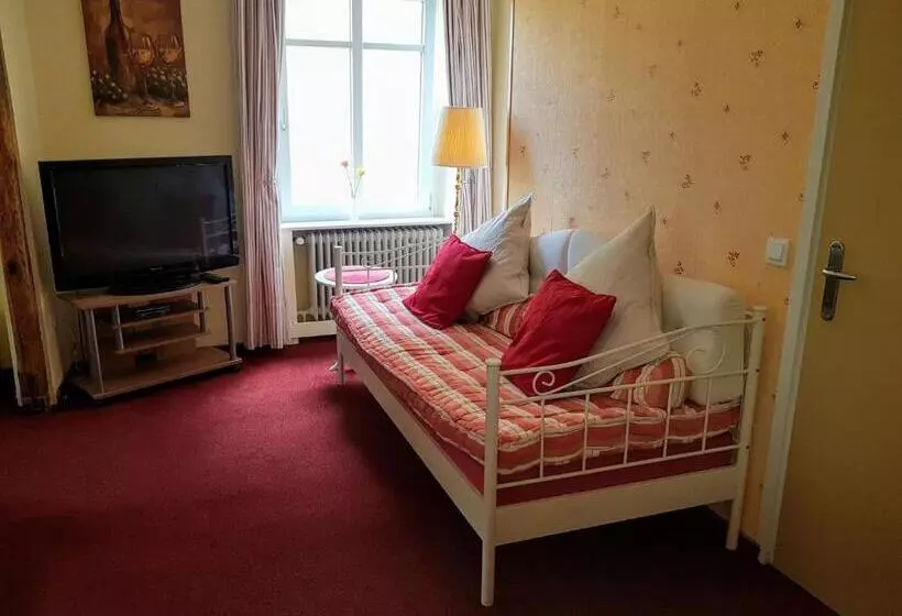 ホテル Mosel Landhaus B&b