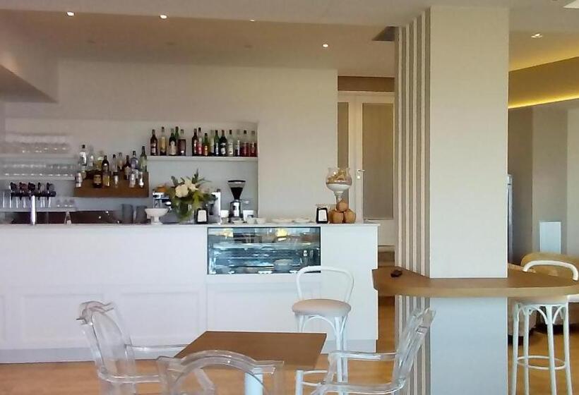 בית מלון כפרי Oasi Ristorante Pizzeria