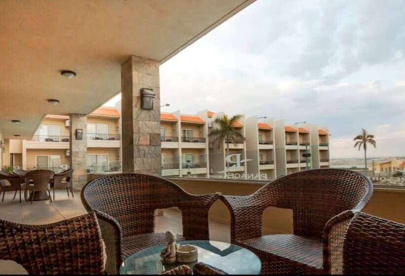 هتل Panacea Suites