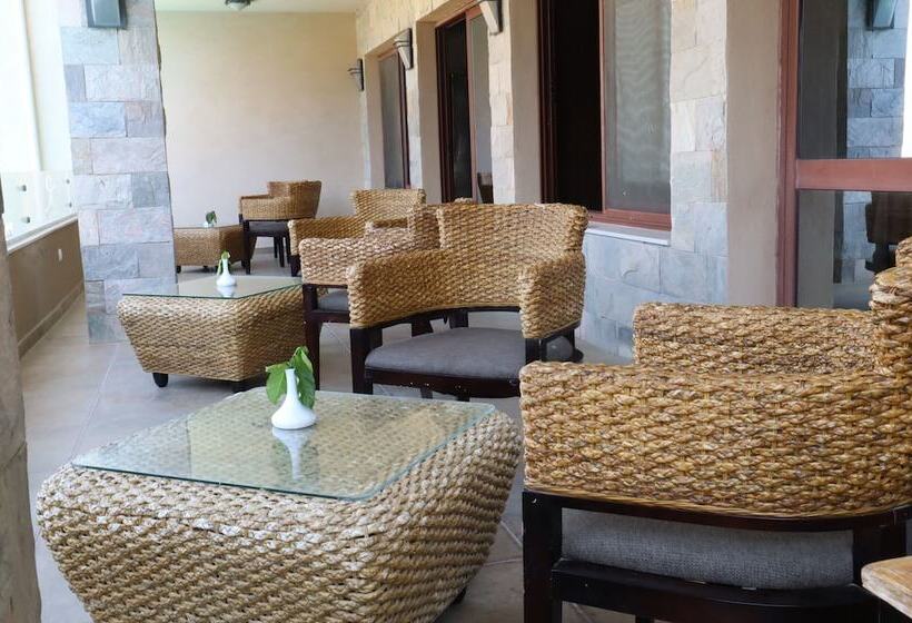 هتل Panacea Suites