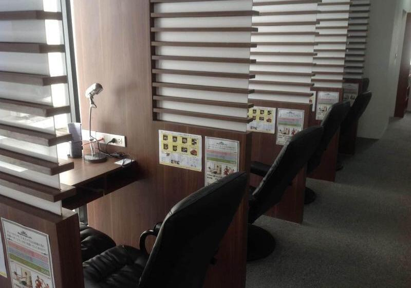 Internet Comic Café Yomihoo   Adults Only   Hostel