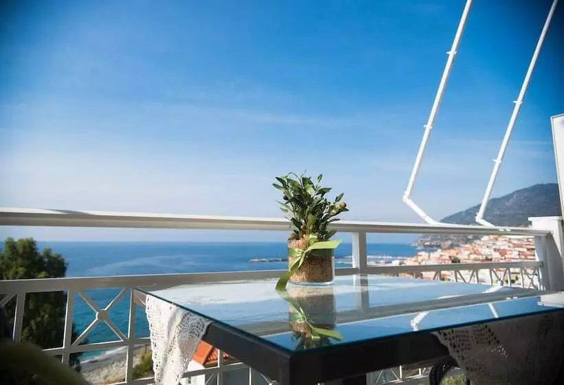 Maria Plomari Apartments