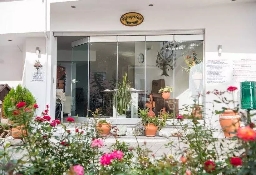 Maria Plomari Apartments