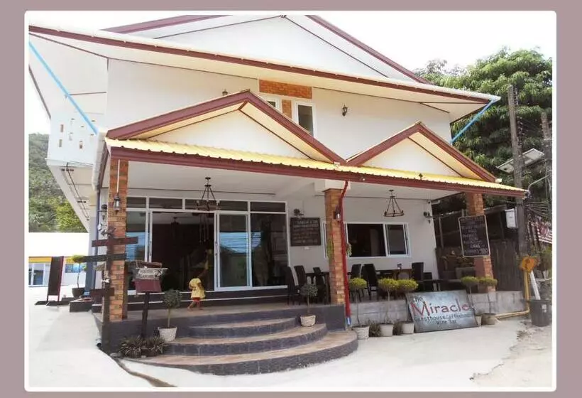 Majatalo The Miracle Guesthouse & Diving