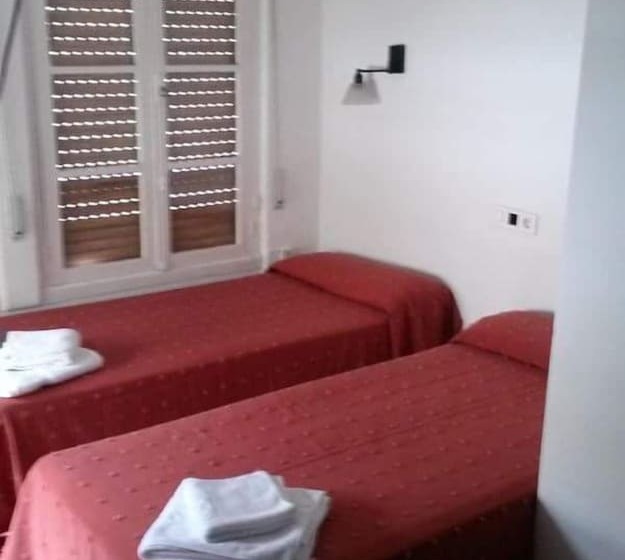 Albergue El Peregrín Hostel