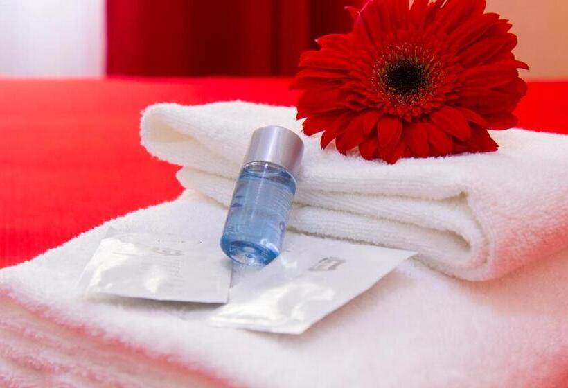 צימר Luxury Rome Savini Guest House