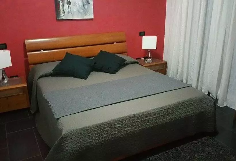 تختخواب و صبحانه Guest House Brezza Marina