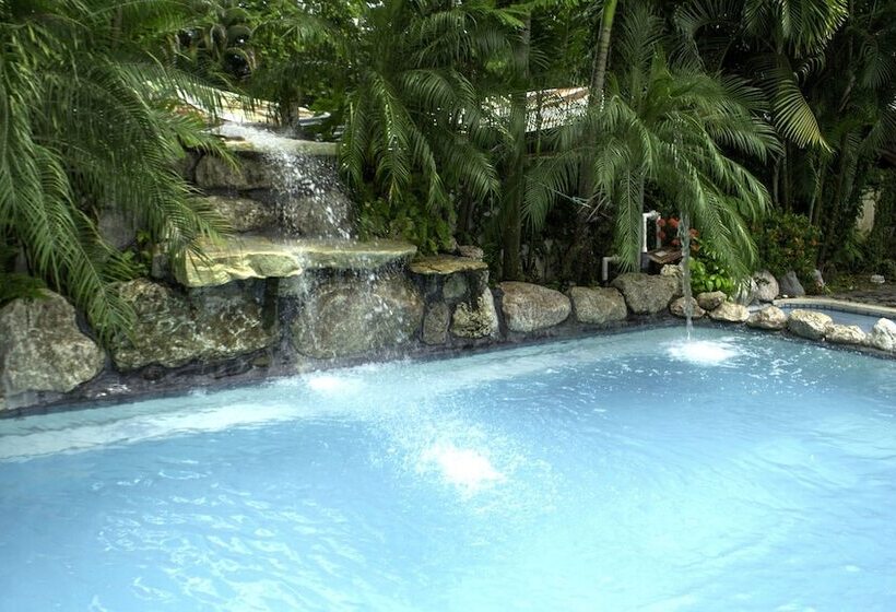 פונדק Apartotel Conchita