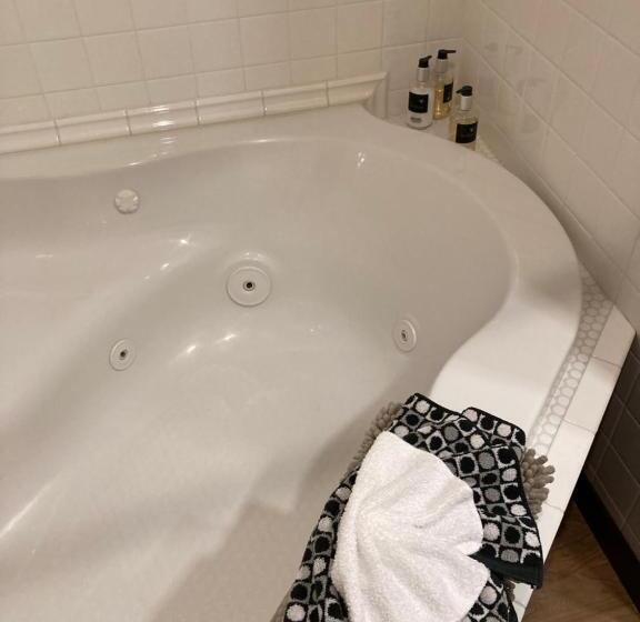 فندق All Seasons Treehouse Village