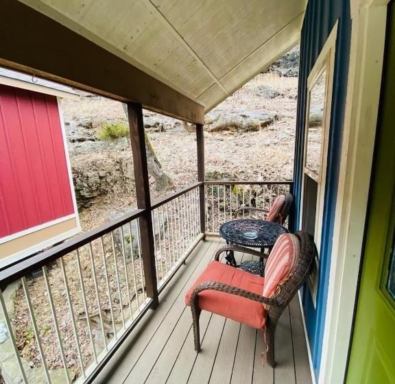 فندق All Seasons Treehouse Village