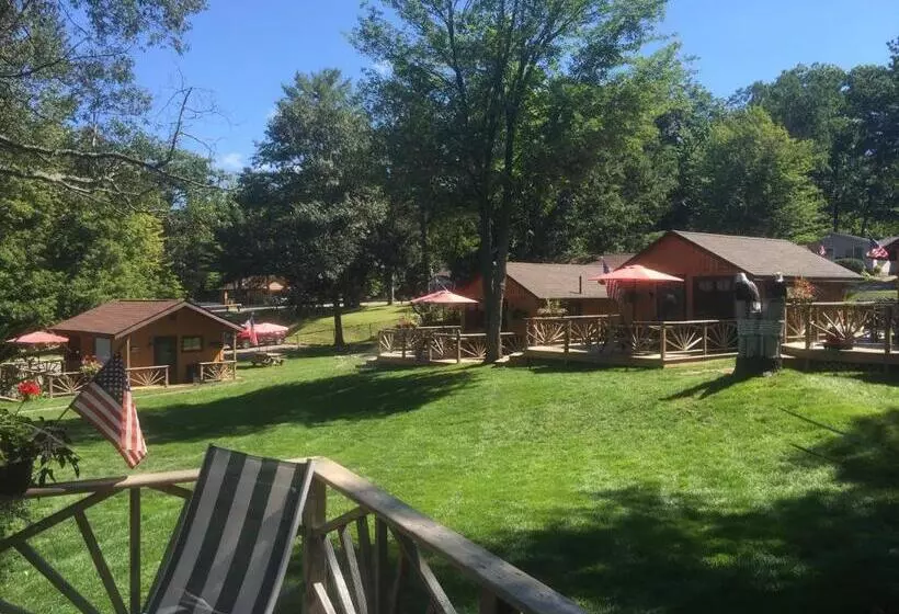 Hotelli Clear Lake Resort