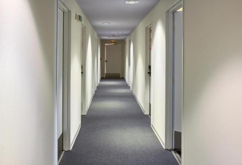 Отель Formule Club