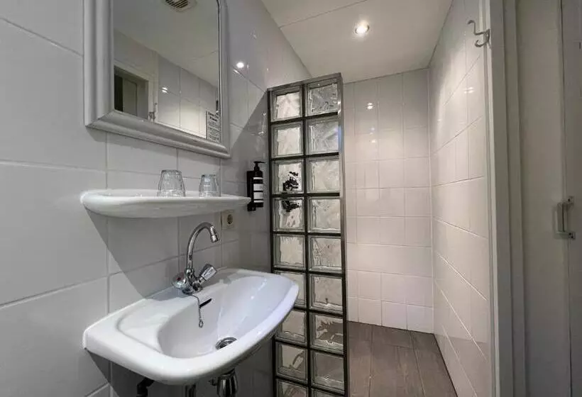 ホテル Heerlijkheid Bergen