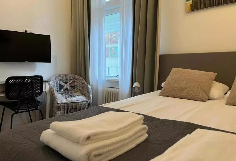 ホテル Heerlijkheid Bergen