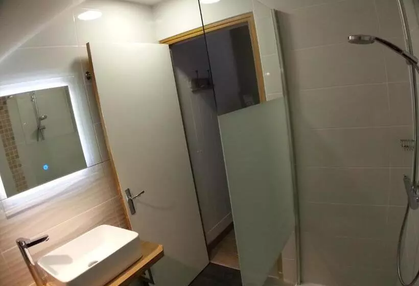 ホテル Hôtel Beausoleil