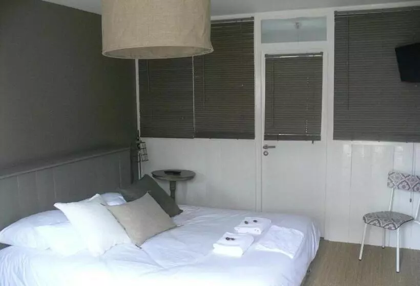 Hotelli L île ô Château