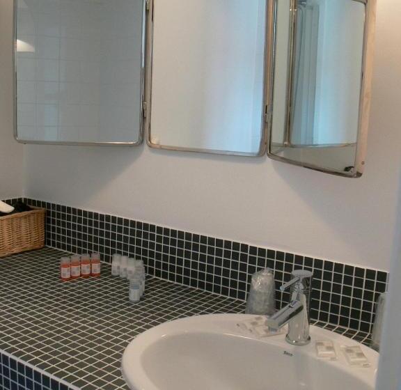 فندق L île ô Château