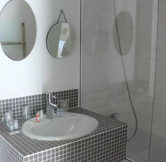 Hotelli L île ô Château