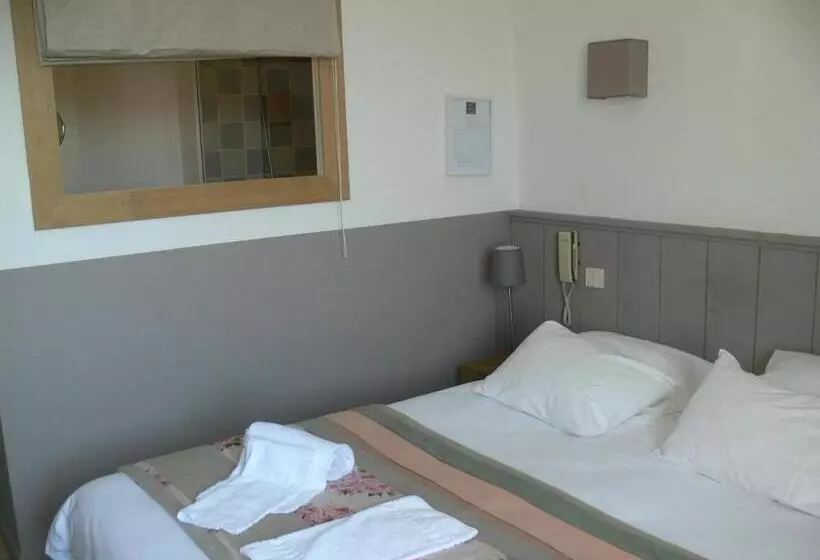 Hotelli L île ô Château