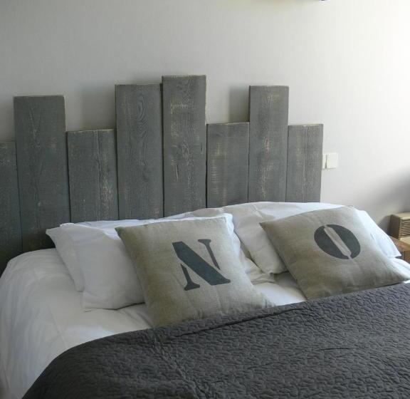 فندق L île ô Château