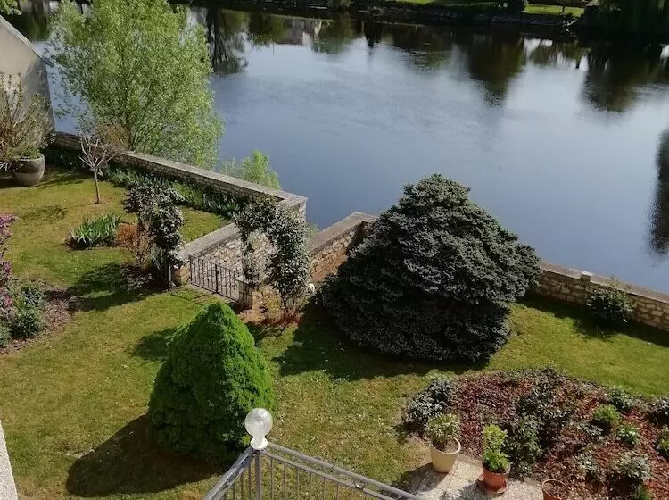 Hotelli Le Chalet Fleuri