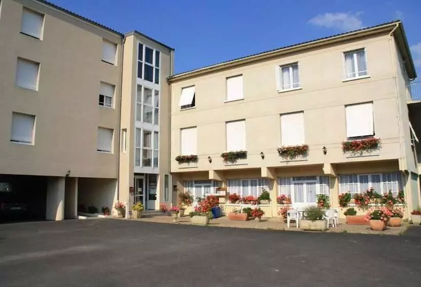 Hotelli Le Chalet Fleuri