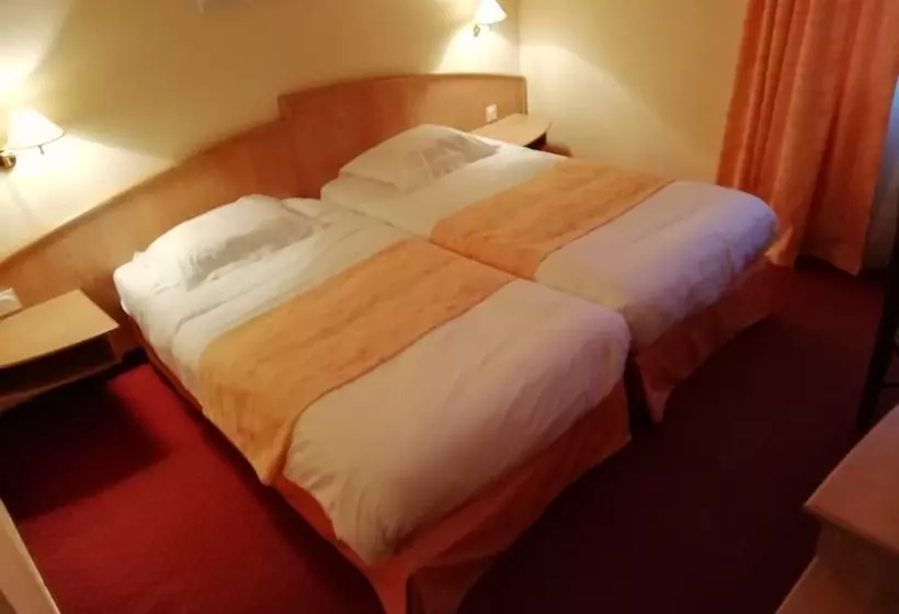 Hotelli Le Chalet Fleuri