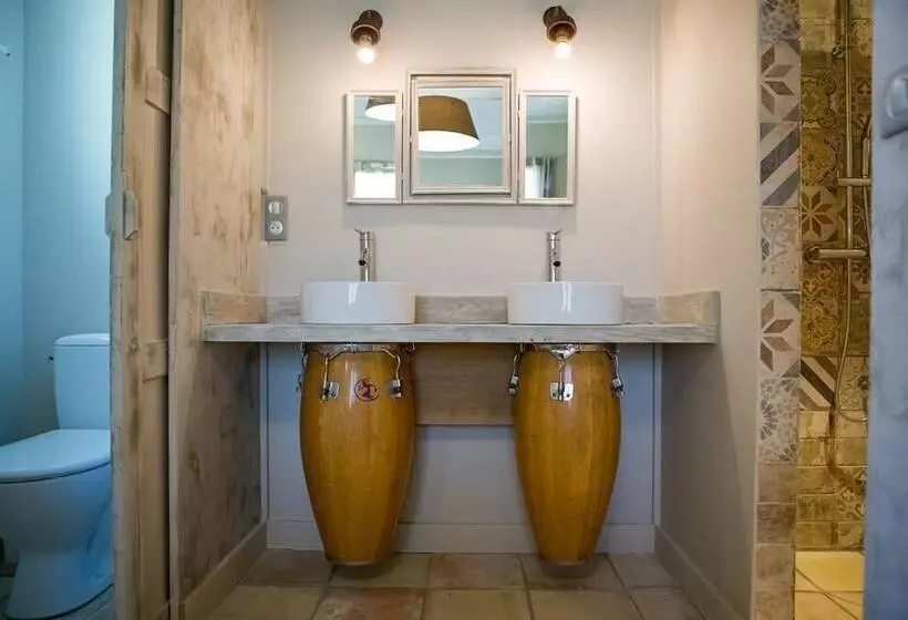 Hotelli Le Clos Des Bourges