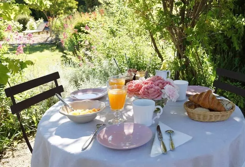 ホテル Le Mas Des Etoiles   Luberon B&b