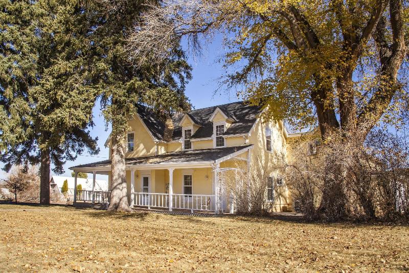 فندق Lizzie's Heritage Inn