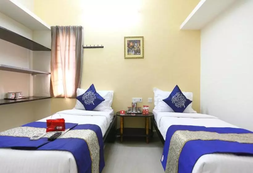 ホテル Oyo 3860 Apartment Jls Gruha