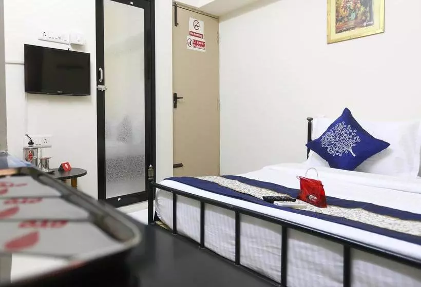 ホテル Oyo 3860 Apartment Jls Gruha
