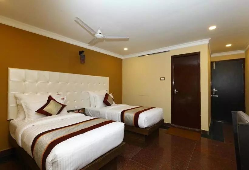 هتل Fabexpress Neighbour Inn - Nandambakkam