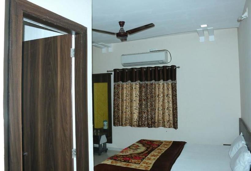 בית מלון כפרי Shree Nath