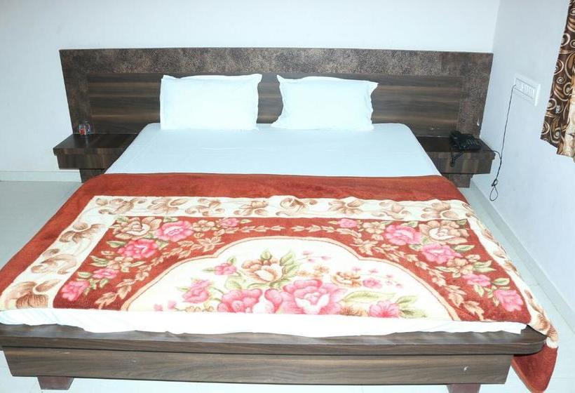 בית מלון כפרי Shree Nath