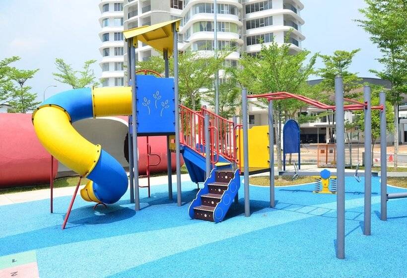 בית מלון כפרי Sri Beverly Hills Near Klia & Klia2 & F1