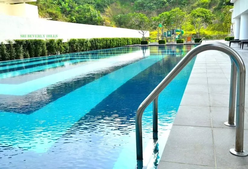 Hotelli Sri Beverly Hills Near Klia & Klia2 & F1