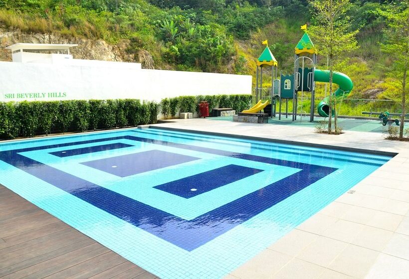 בית מלון כפרי Sri Beverly Hills Near Klia & Klia2 & F1