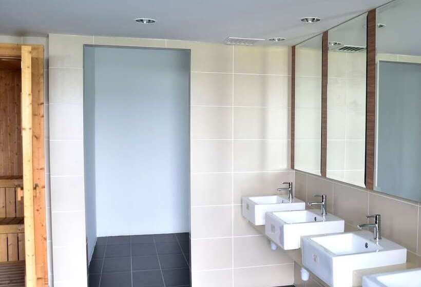 בית מלון כפרי Sri Beverly Hills Near Klia & Klia2 & F1