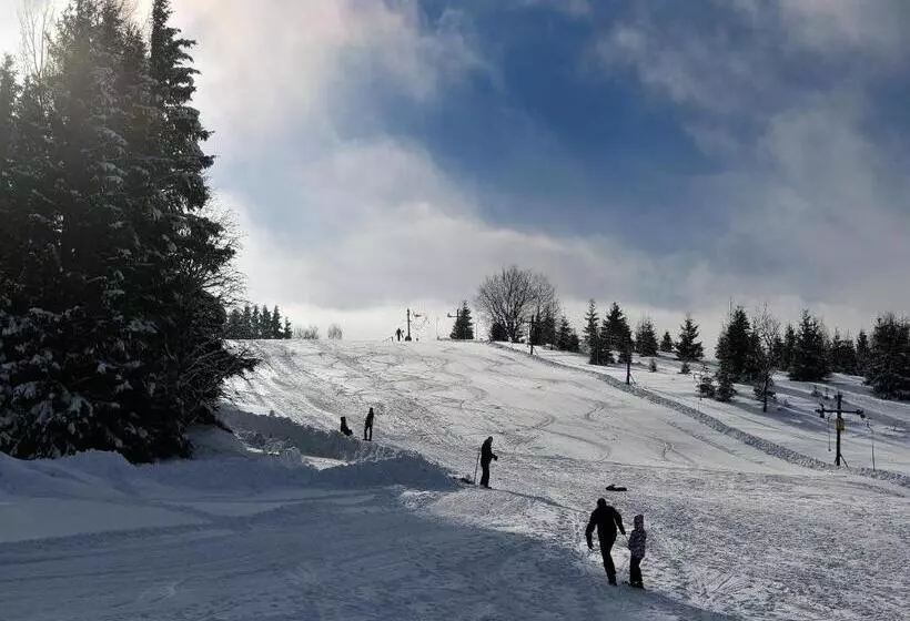 Hotelli Villa Gloria Rooms & Apartments