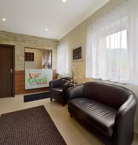 Hotelli Villa Gloria Rooms & Apartments